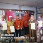 Wujudkan Kepastian Hukum Hak Atas Tanah, 71 Sertipikat PTSL Diserahkan kepada Warga Desa Tajau Landung